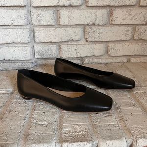 Everlane “The 90’s Flat” size 8, black